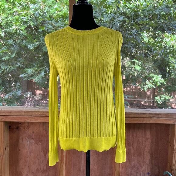 Banana Republic Women's Bright Yellow 100% Merino Wool Sweater Size S - Picture 1 of 7